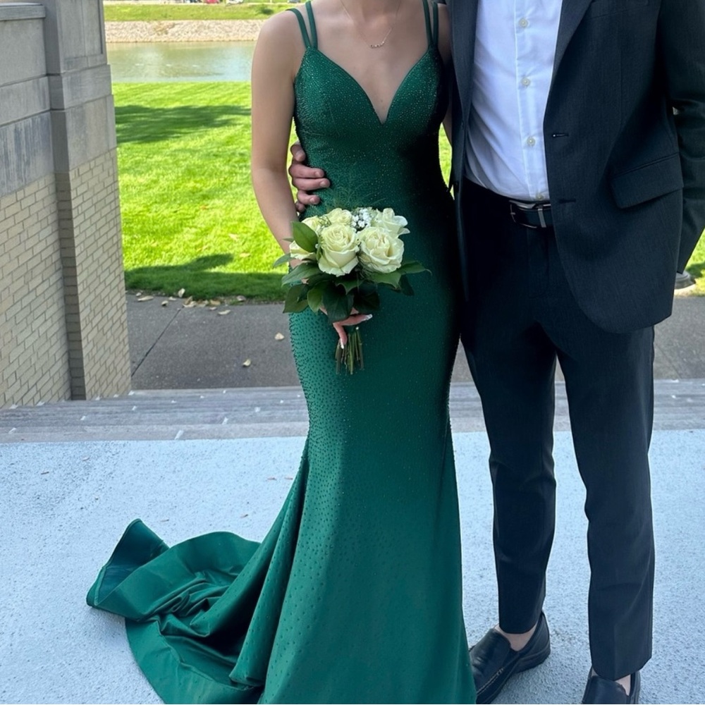 Sherri Hill Elegant Green Evening Gown